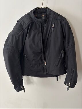 Women’s Black Utility Jacket - Sleek Zip Front